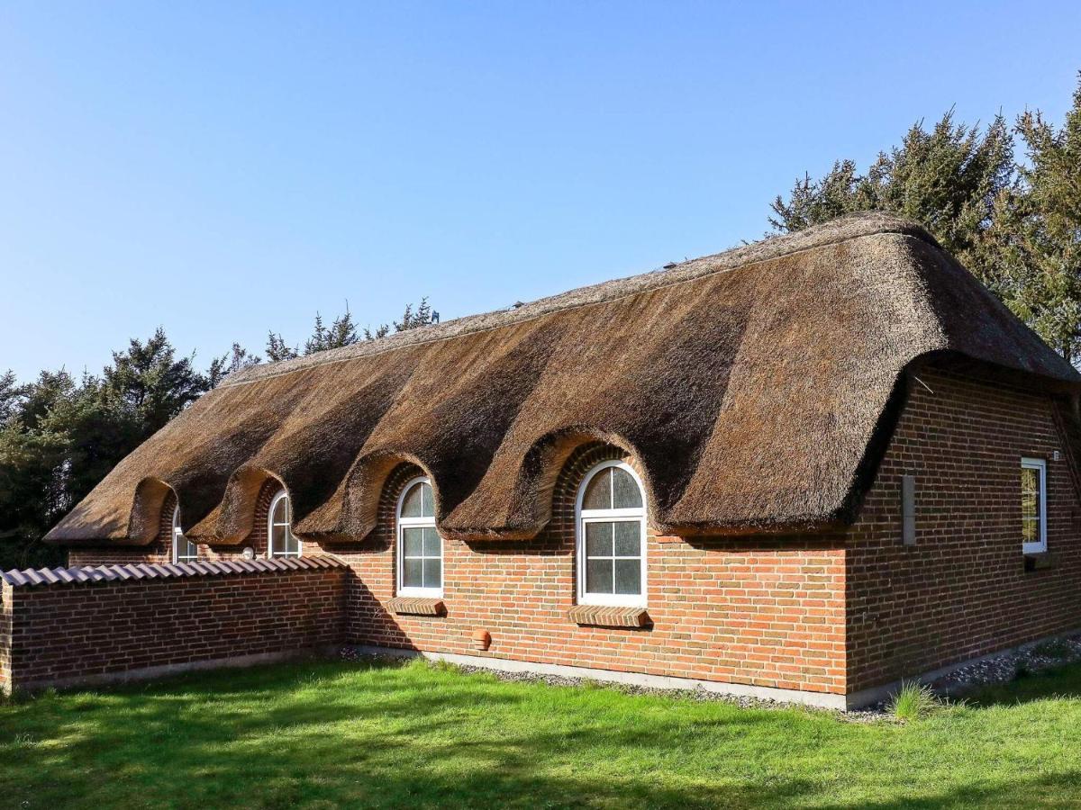 Three-Bedroom Holiday Home In Lokken 1 外观 照片