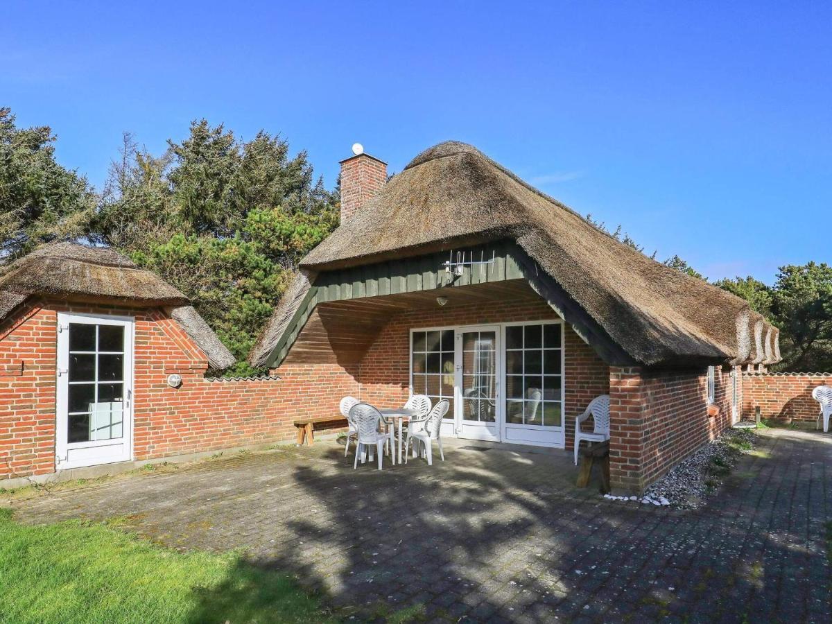 Three-Bedroom Holiday Home In Lokken 1 外观 照片