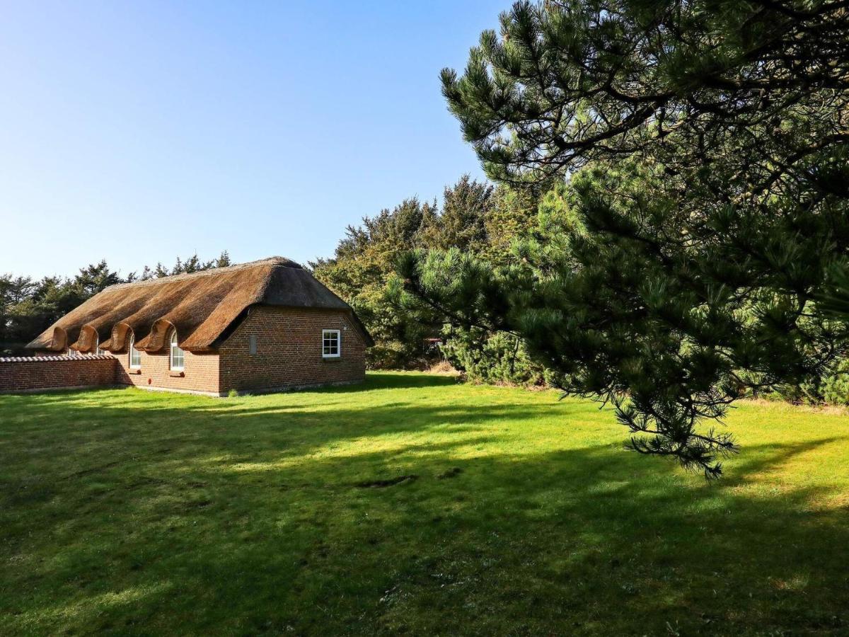 Three-Bedroom Holiday Home In Lokken 1 外观 照片